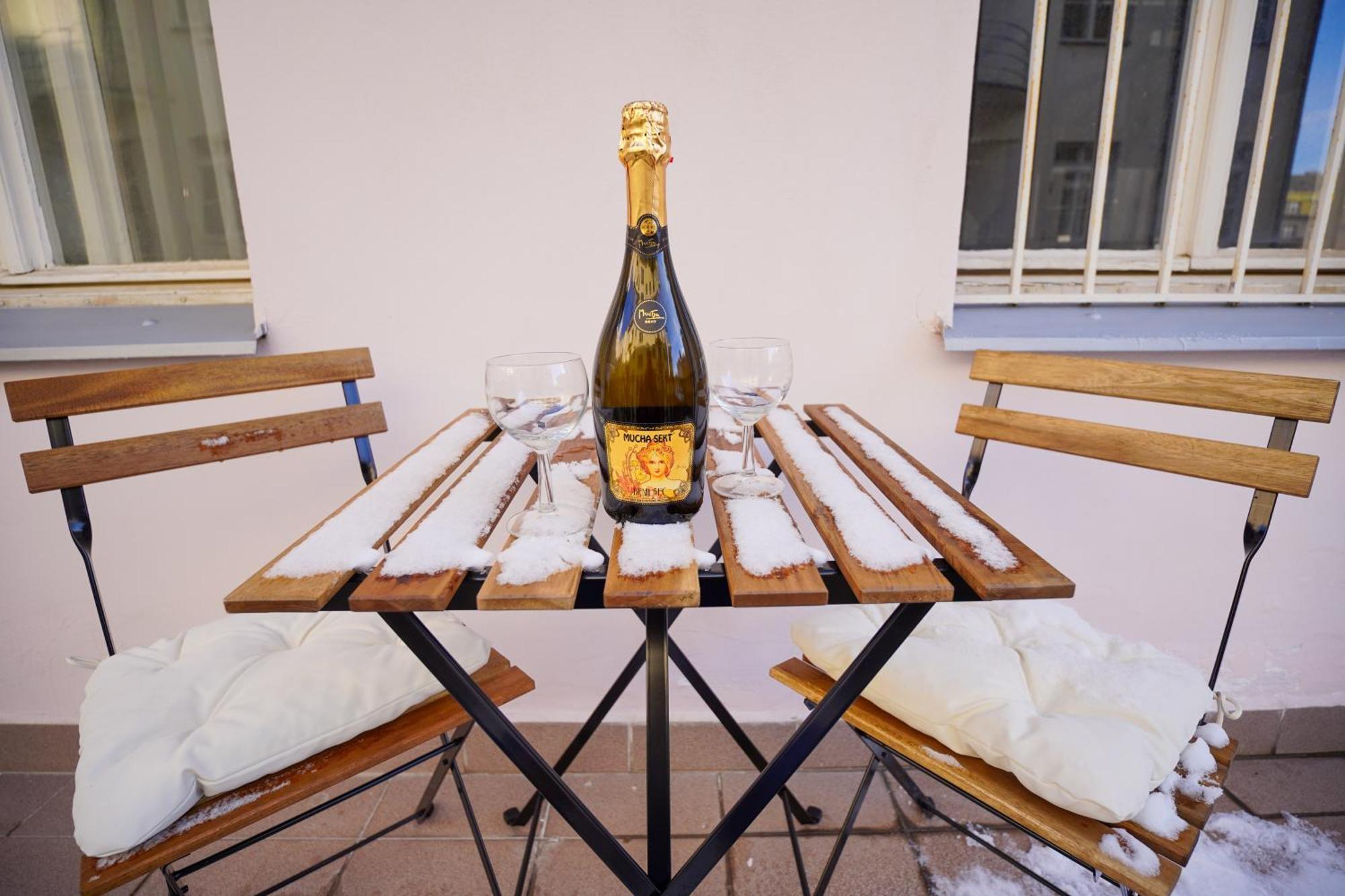 Elegant & Stylish Center Apartments! Praga Exterior foto